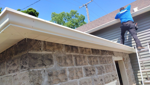 Seamless Gutter Installation